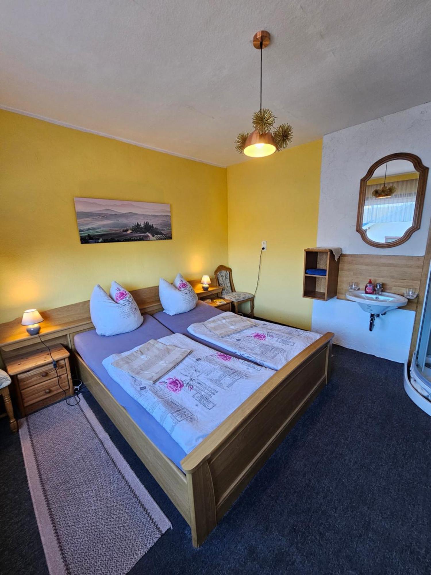 Gehlberger Landhaus Am Schneekopf / Ferienwohnung Suhl Buitenkant foto